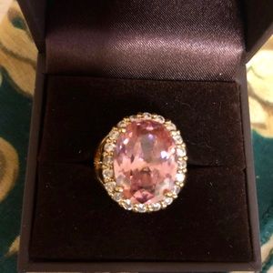 🎄Gorgeous Kunzite and simulated diamond ring🎄